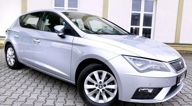 Seat Leon cena 74999 przebieg: 16000, rok produkcji 2019 z Przedecz małe 596